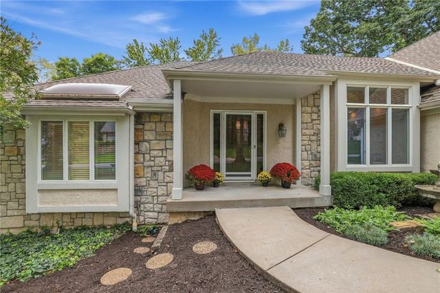 12637 Pawnee Lane, Leawood, KS 66209