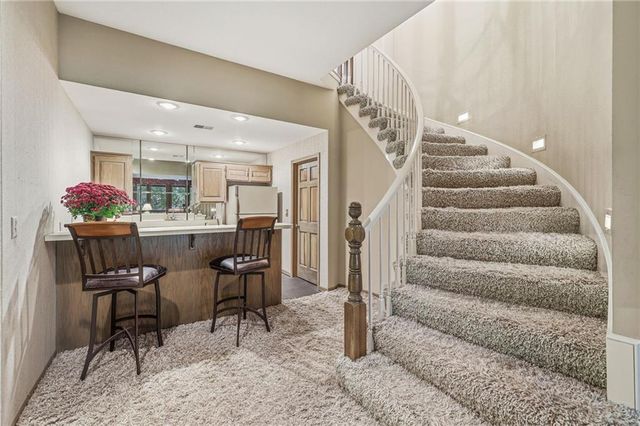 12637 Pawnee Lane, Leawood, KS 66209