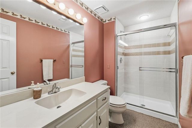 12637 Pawnee Lane, Leawood, KS 66209