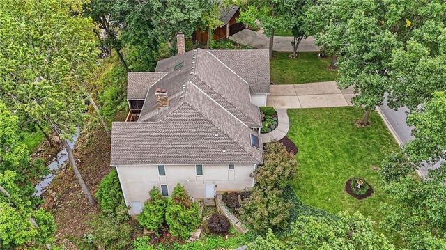 12637 Pawnee Lane, Leawood, KS 66209