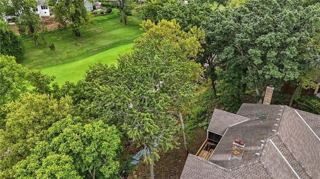 12637 Pawnee Lane, Leawood, KS 66209