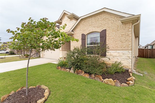 1153 Canuela Way, Justin, TX 76247