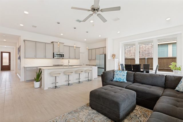 1153 Canuela Way, Justin, TX 76247
