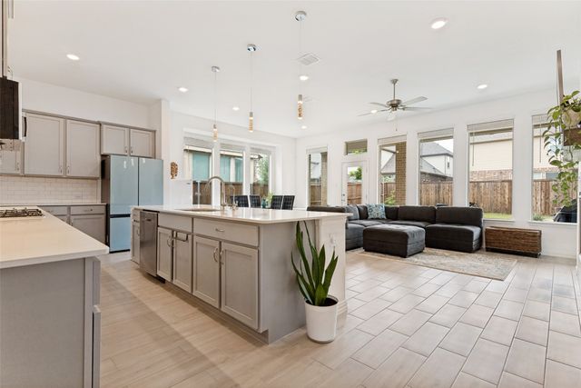 1153 Canuela Way, Justin, TX 76247