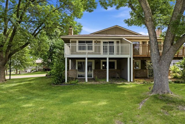 7522 Zinnia Way, Maple Grove, MN 55311