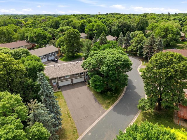 7522 Zinnia Way, Maple Grove, MN 55311