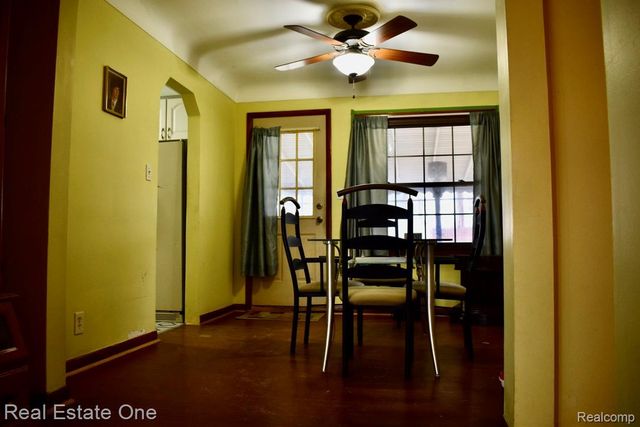 1152 Mayflower Avenue, Lincoln Park, MI 48146