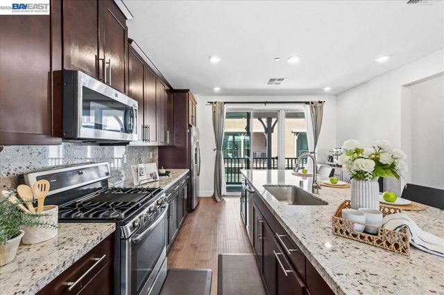 3910 Scottfield St, Dublin, CA 94568