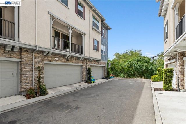 3910 Scottfield St, Dublin, CA 94568