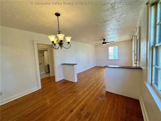 2519 Lincoln Avenue, St Albans, WV 25177