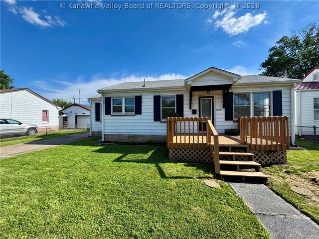 2519 Lincoln Avenue, St Albans, WV 25177