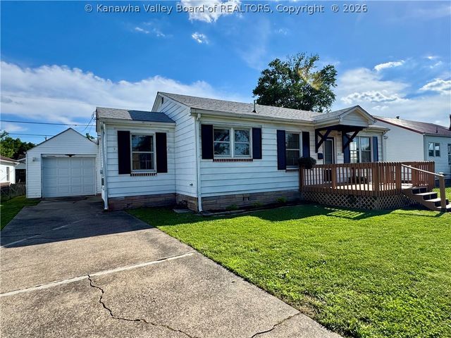 2519 Lincoln Avenue, St Albans, WV 25177