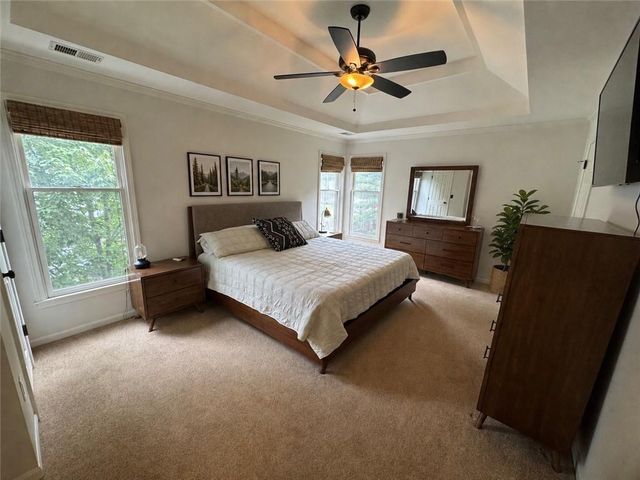 632 Taylor Drive, Liberty, MO 64068