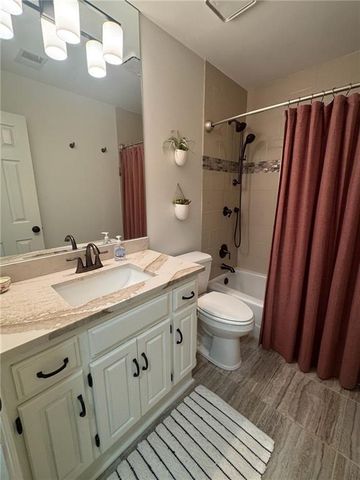 632 Taylor Drive, Liberty, MO 64068
