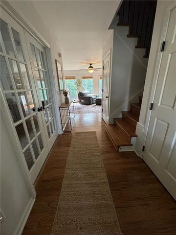632 Taylor Drive, Liberty, MO 64068