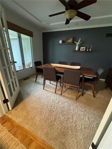 632 Taylor Drive, Liberty, MO 64068