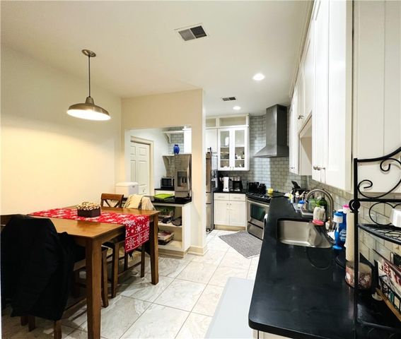 304 Rhodes Place, New Castle, PA 16101