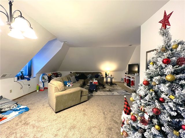 304 Rhodes Place, New Castle, PA 16101