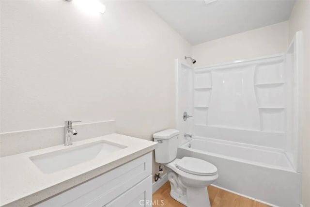 1009 N N Parton, Santa Ana, CA 92701