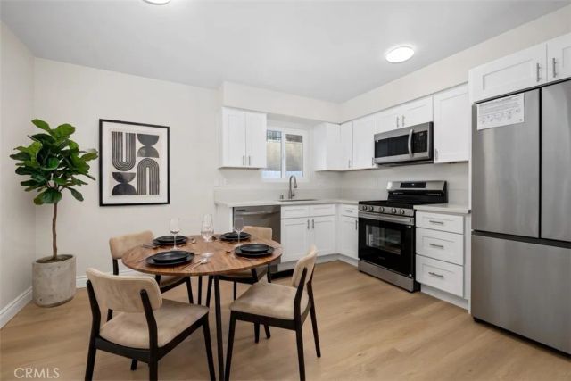 1009 N N Parton, Santa Ana, CA 92701