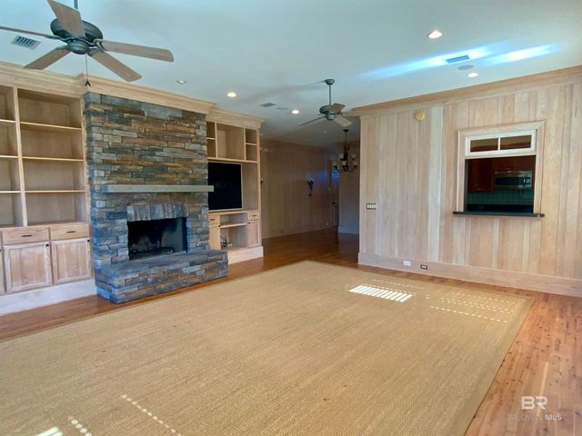 32529 Lakeview Circle, Loxley, AL 36551