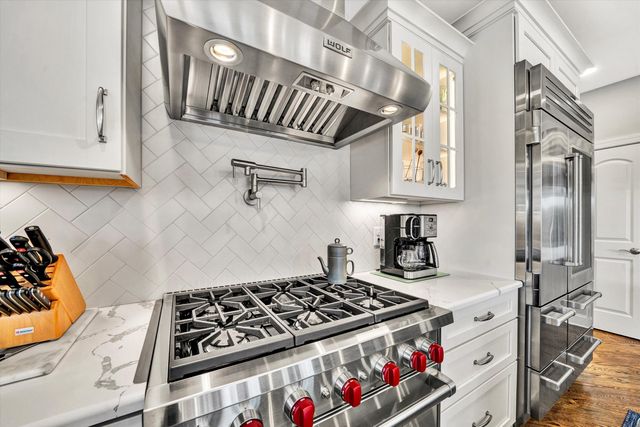 152 Windward Pointe DR, Moneta, VA 24121