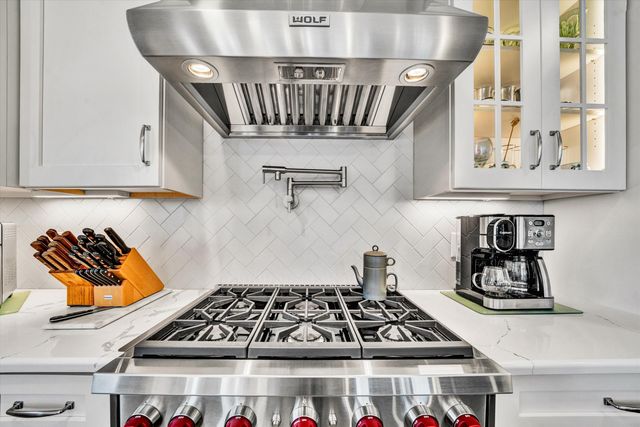 152 Windward Pointe DR, Moneta, VA 24121