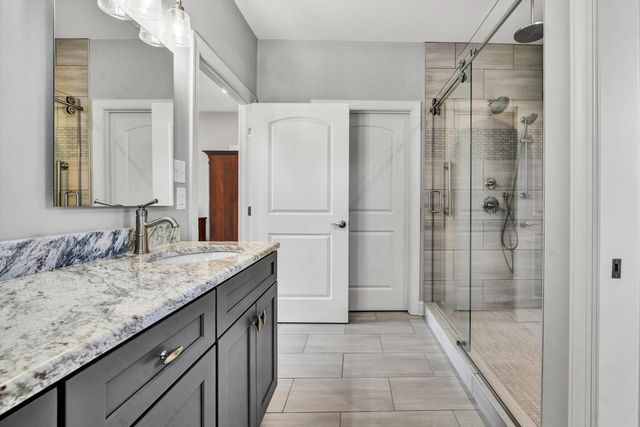 152 Windward Pointe DR, Moneta, VA 24121