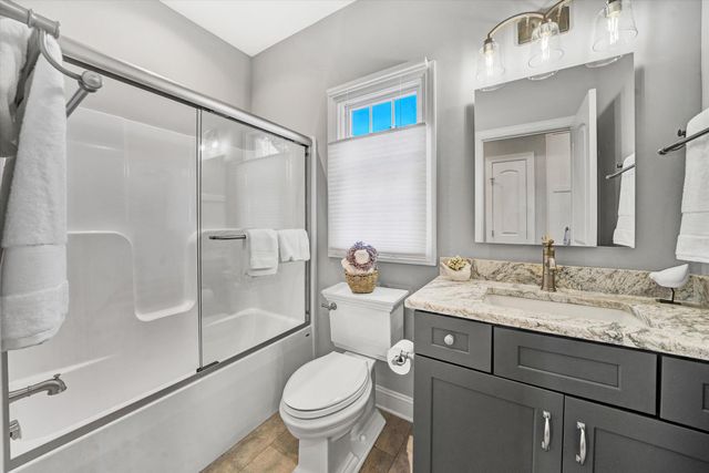 152 Windward Pointe DR, Moneta, VA 24121