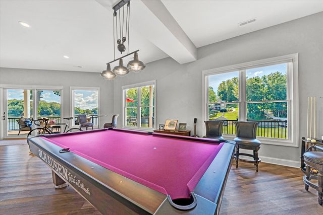 152 Windward Pointe DR, Moneta, VA 24121