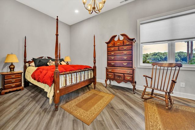 152 Windward Pointe DR, Moneta, VA 24121