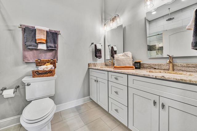 152 Windward Pointe DR, Moneta, VA 24121