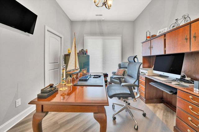 152 Windward Pointe DR, Moneta, VA 24121