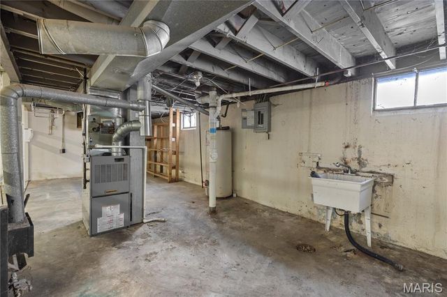 9201 Guthrie Avenue, Woodson Terrace, MO 63134