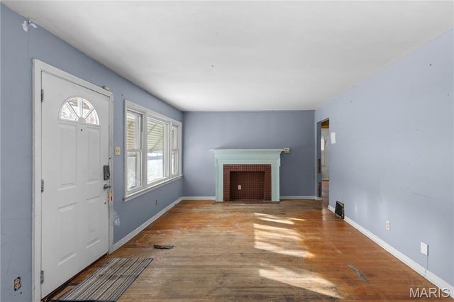 9201 Guthrie Avenue, Woodson Terrace, MO 63134