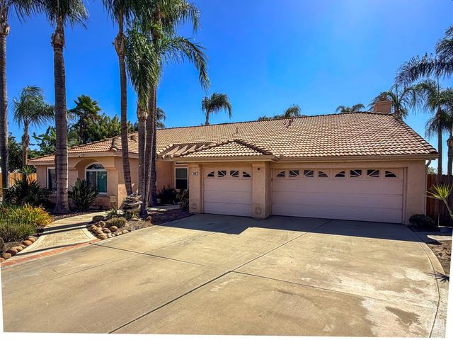 808 Quintana Drive, Bakersfield, CA 93314