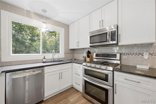 874 Sugar Hill Drive, Manchester, MO 63021