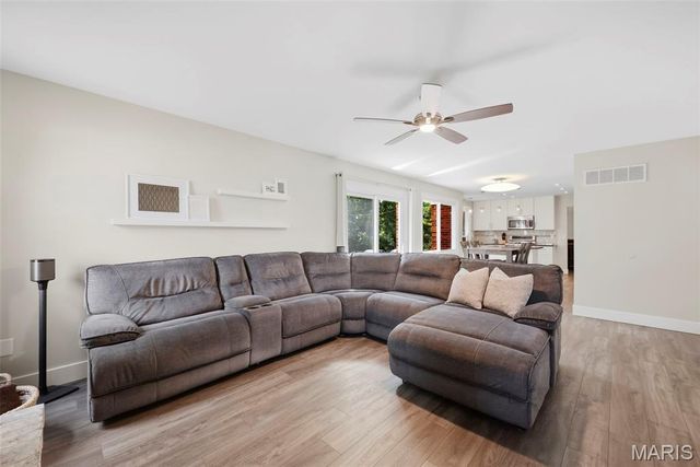 874 Sugar Hill Drive, Manchester, MO 63021