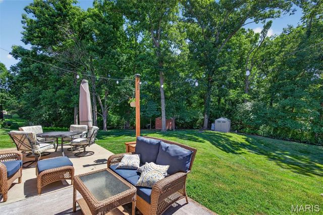 874 Sugar Hill Drive, Manchester, MO 63021
