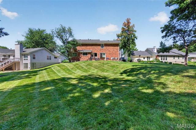874 Sugar Hill Drive, Manchester, MO 63021
