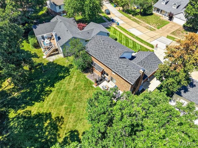874 Sugar Hill Drive, Manchester, MO 63021
