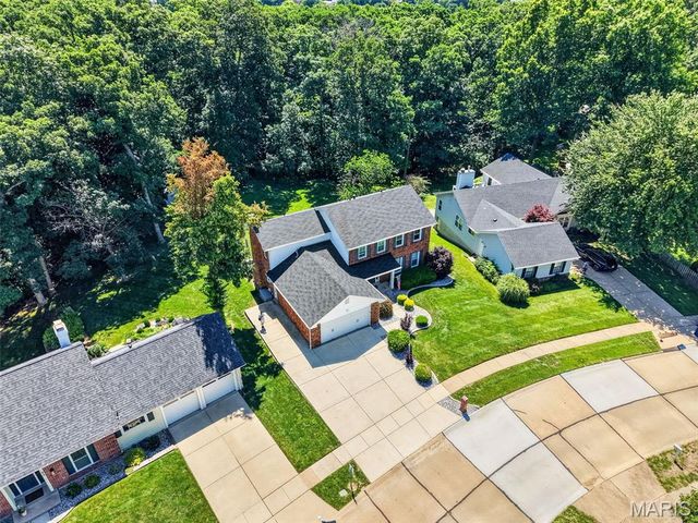 874 Sugar Hill Drive, Manchester, MO 63021