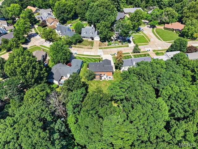 874 Sugar Hill Drive, Manchester, MO 63021