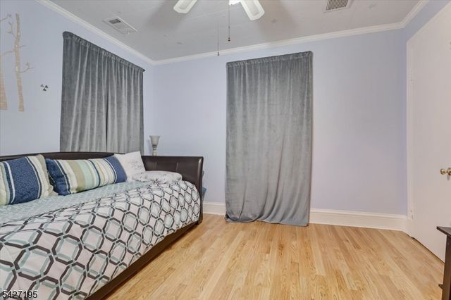 21 W Grant Ave, Roselle Park Boro, NJ 07204