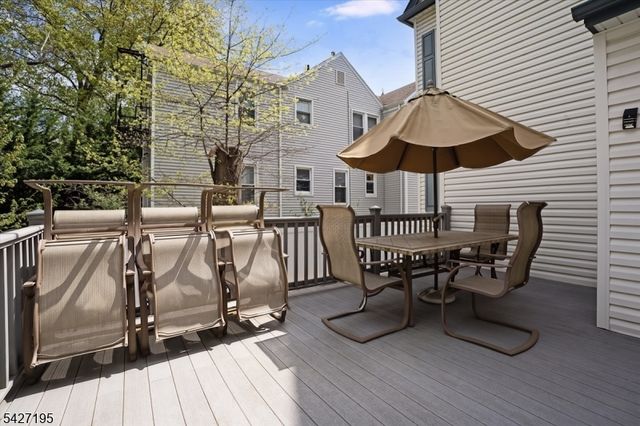 21 W Grant Ave, Roselle Park Boro, NJ 07204