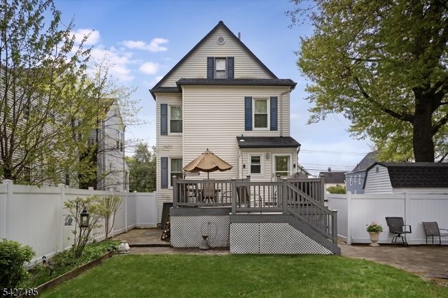 21 W Grant Ave, Roselle Park Boro, NJ 07204