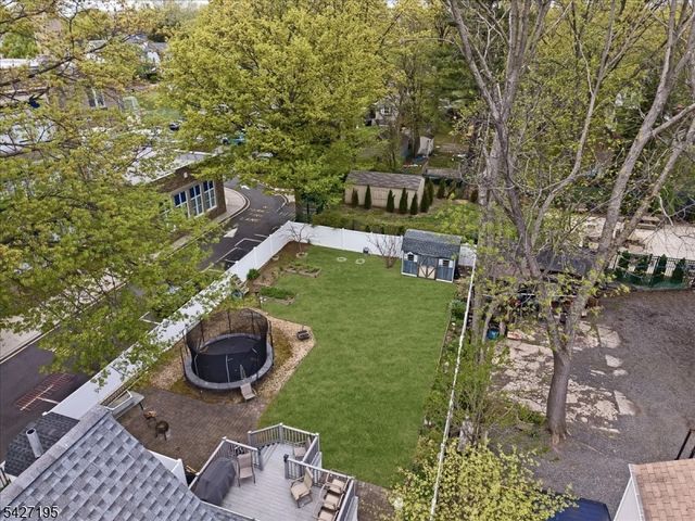 21 W Grant Ave, Roselle Park Boro, NJ 07204