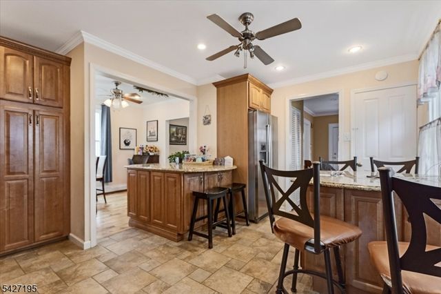 21 W Grant Ave, Roselle Park Boro, NJ 07204