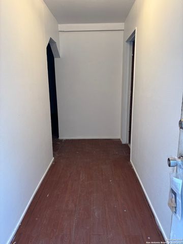 214 rodriguez, Del Rio, TX 78840