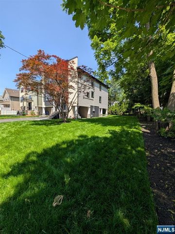 429 Riverside Avenue, Rutherford, NJ 07070